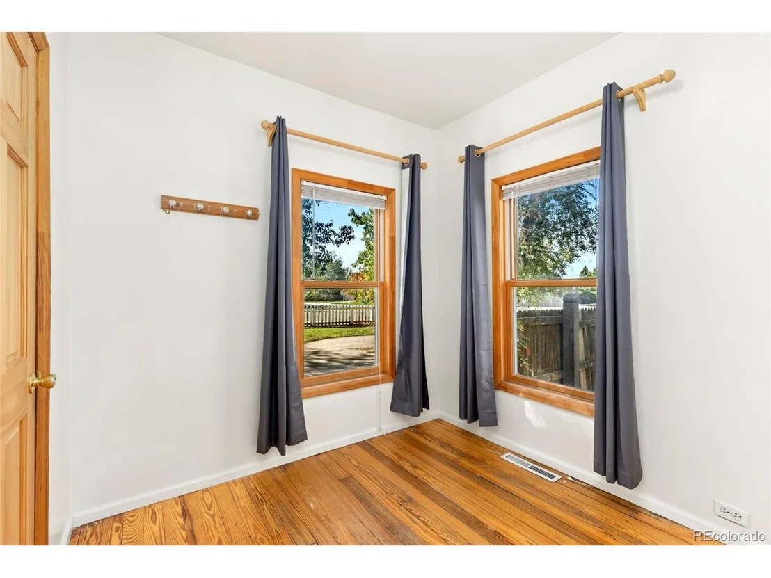 Photo of 305 Jackson Ave