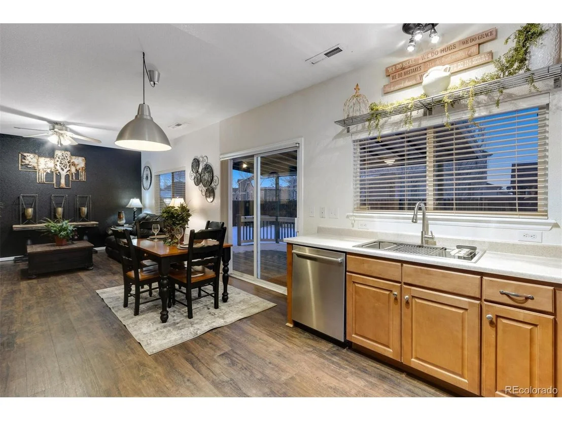 Photo of 655 Elizabeth Street Cir