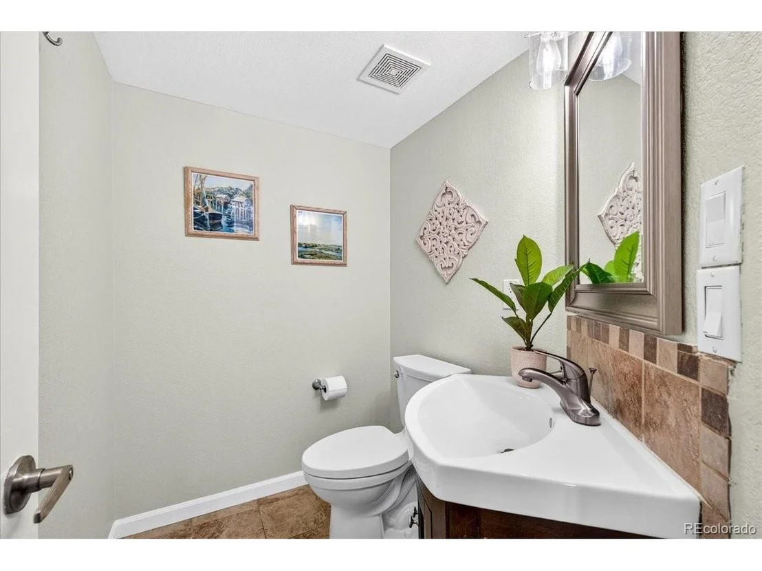 Photo of 1671 Hemlock Way