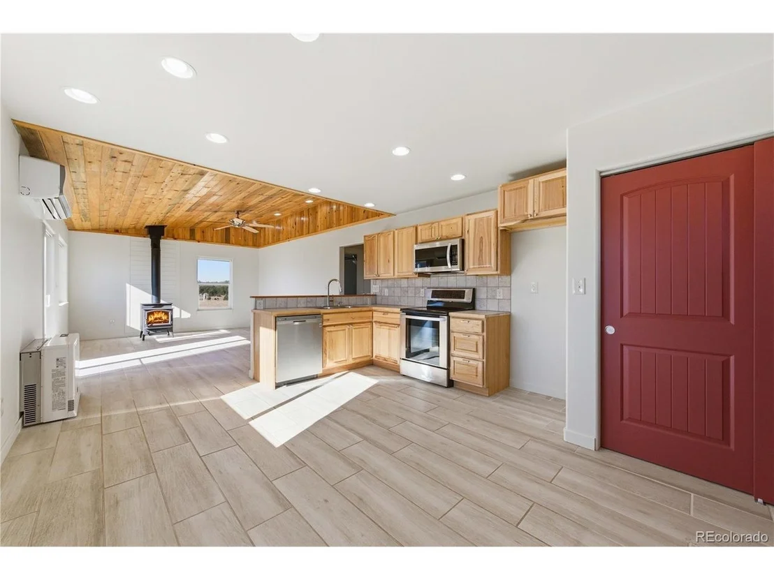 Photo of 1863 16th Trl