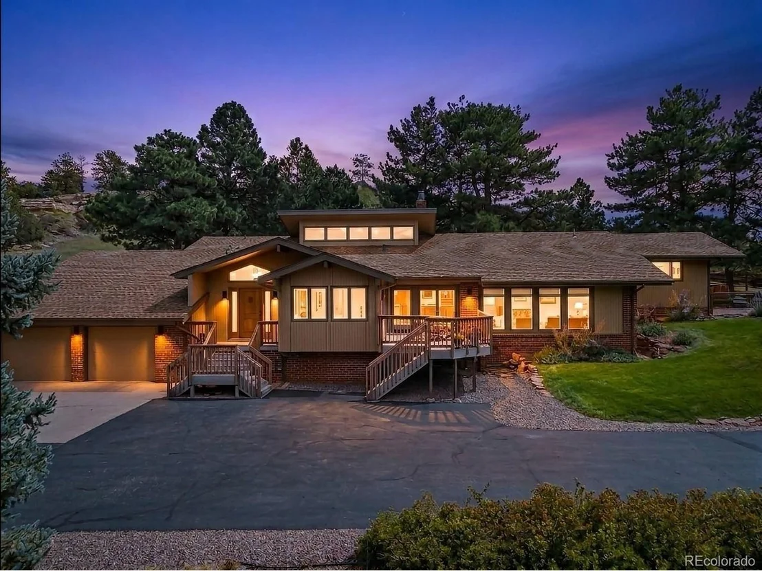 Photo of 5590 Crestbrook Dr