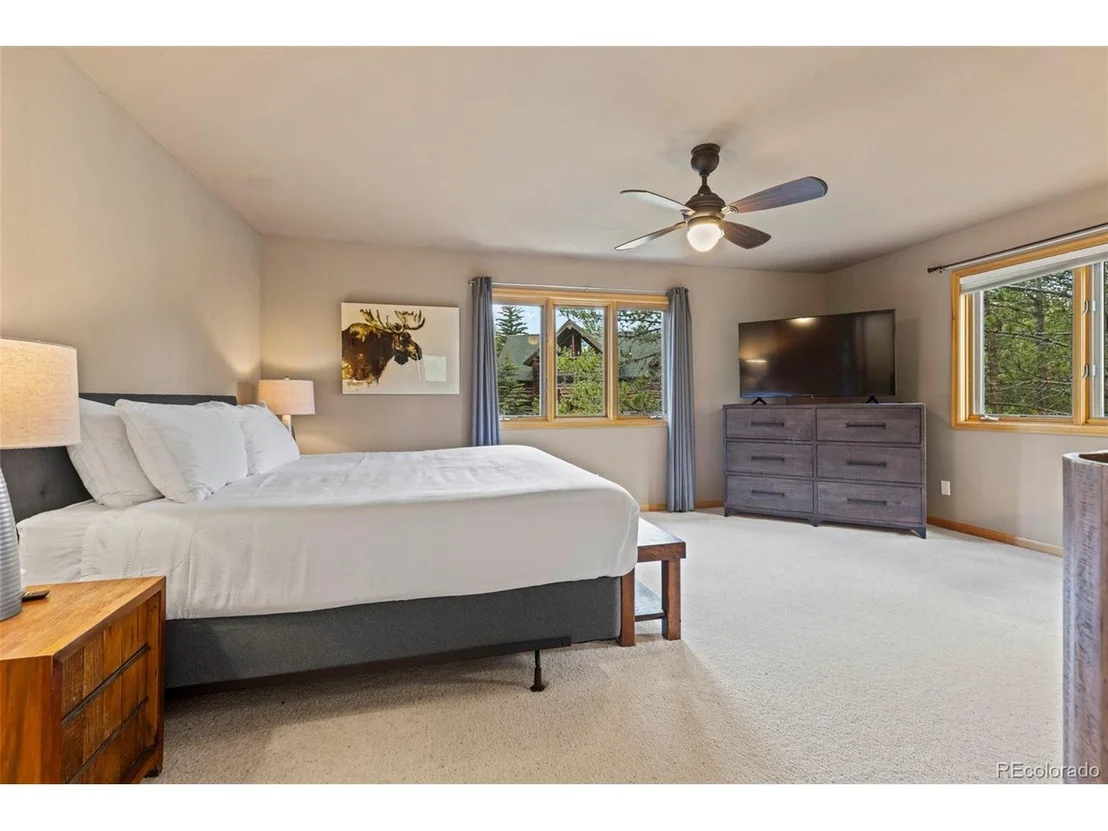 Photo of 395 Black Hawk Cir