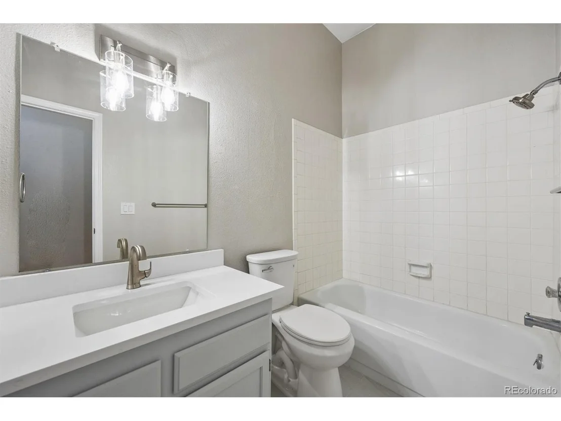 Photo of Unit D at 8787 Allison Dr