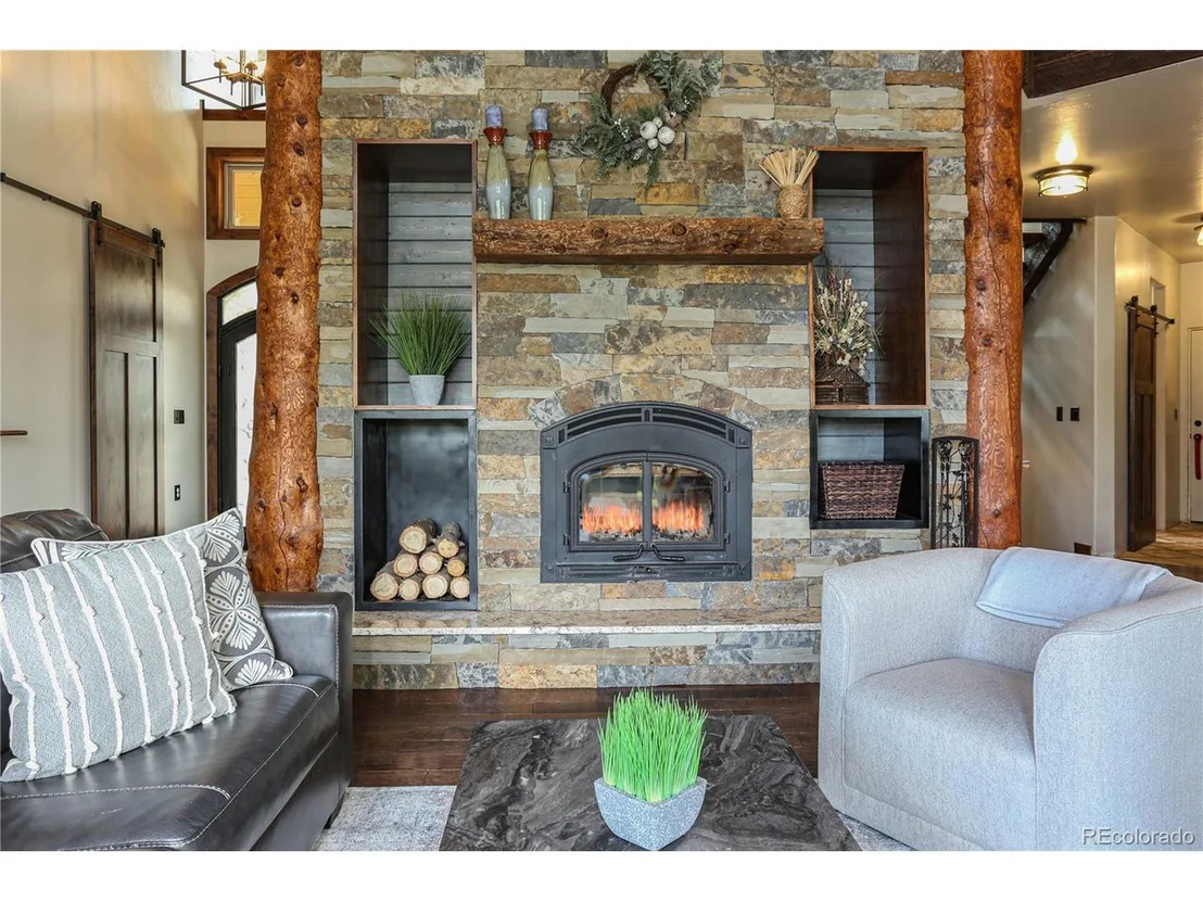 Photo of 598 Prunes Pl