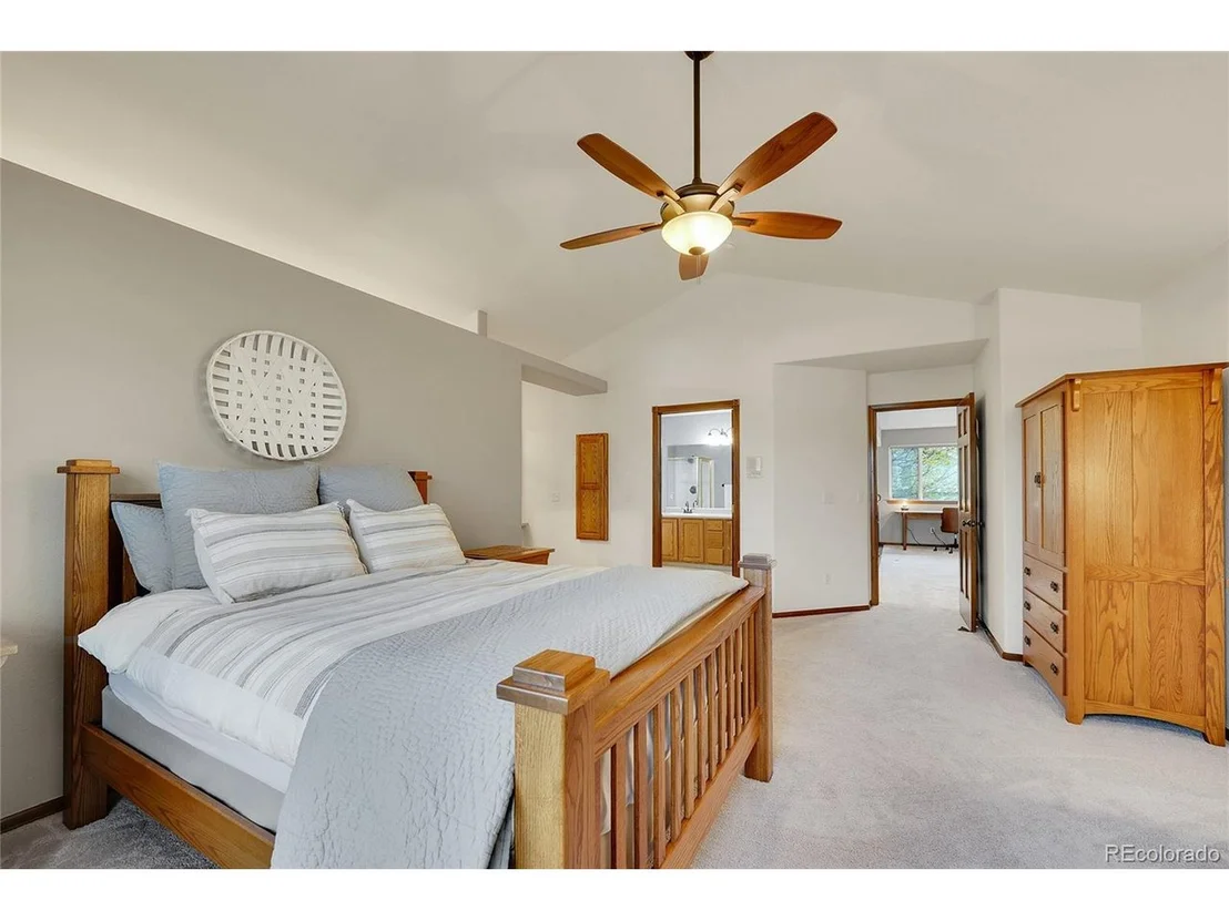Photo of 1101 Ridgeview Cir