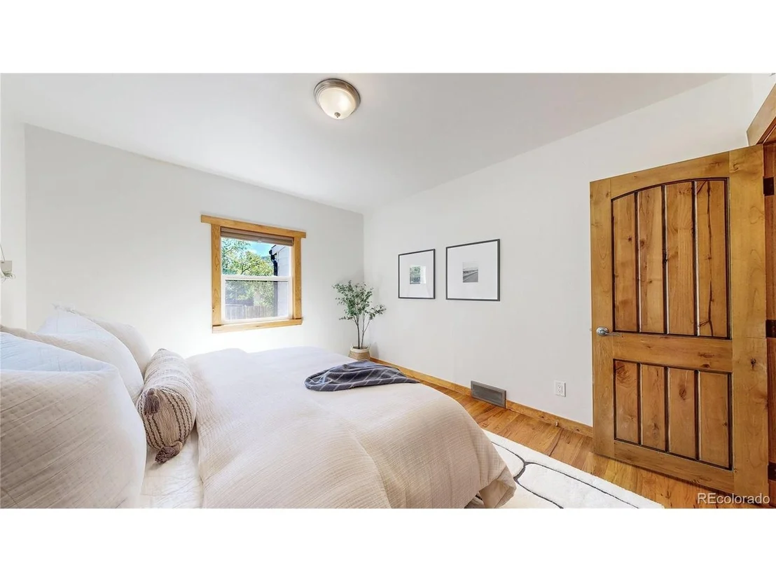 Photo of 609 Boyd St