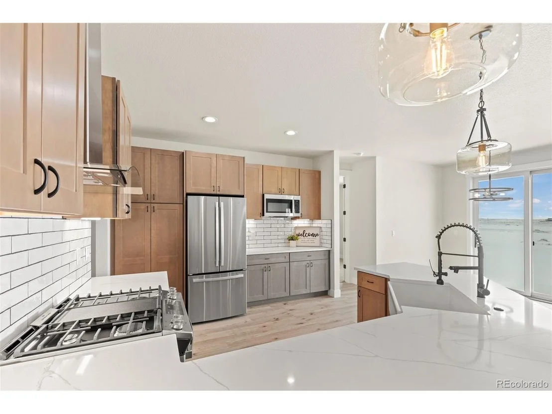 Photo of 122 7th Ave