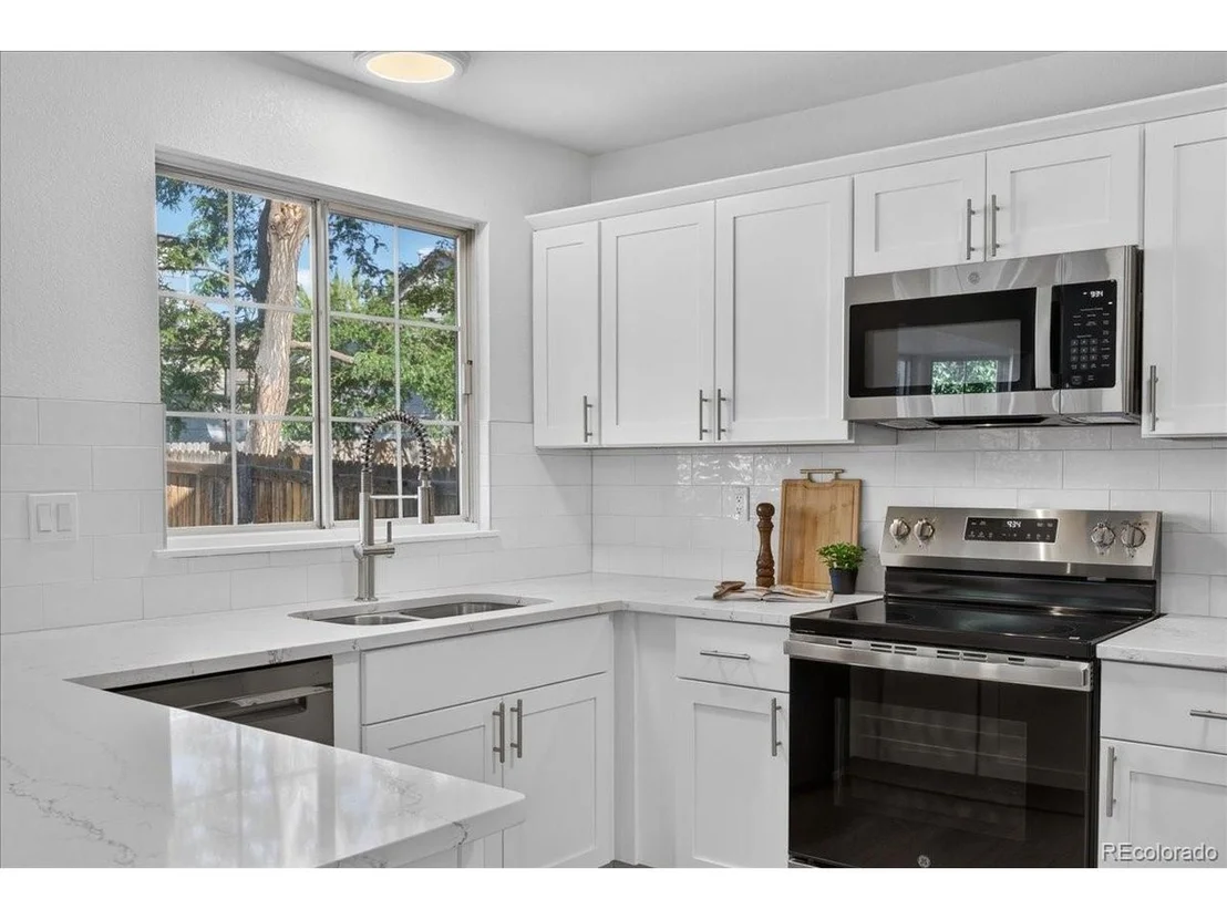 Photo of 8547 Union Cir