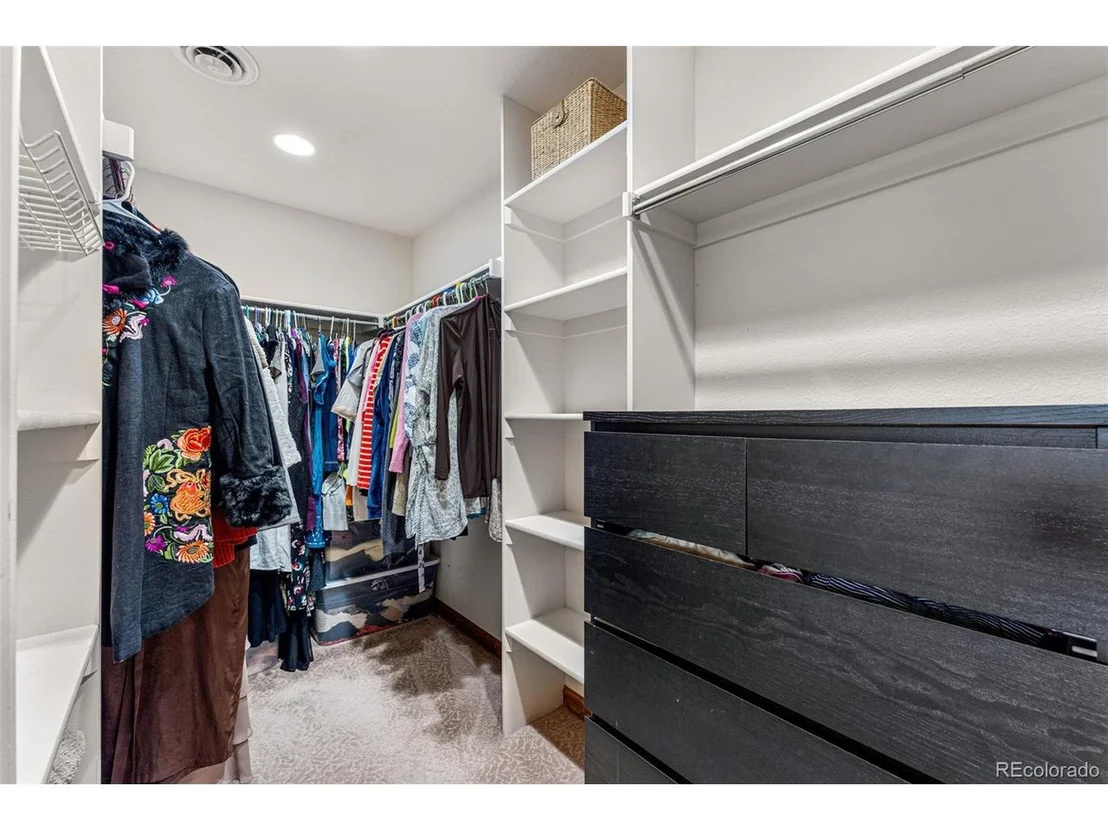 Photo of 2801 N Monaco Pkwy