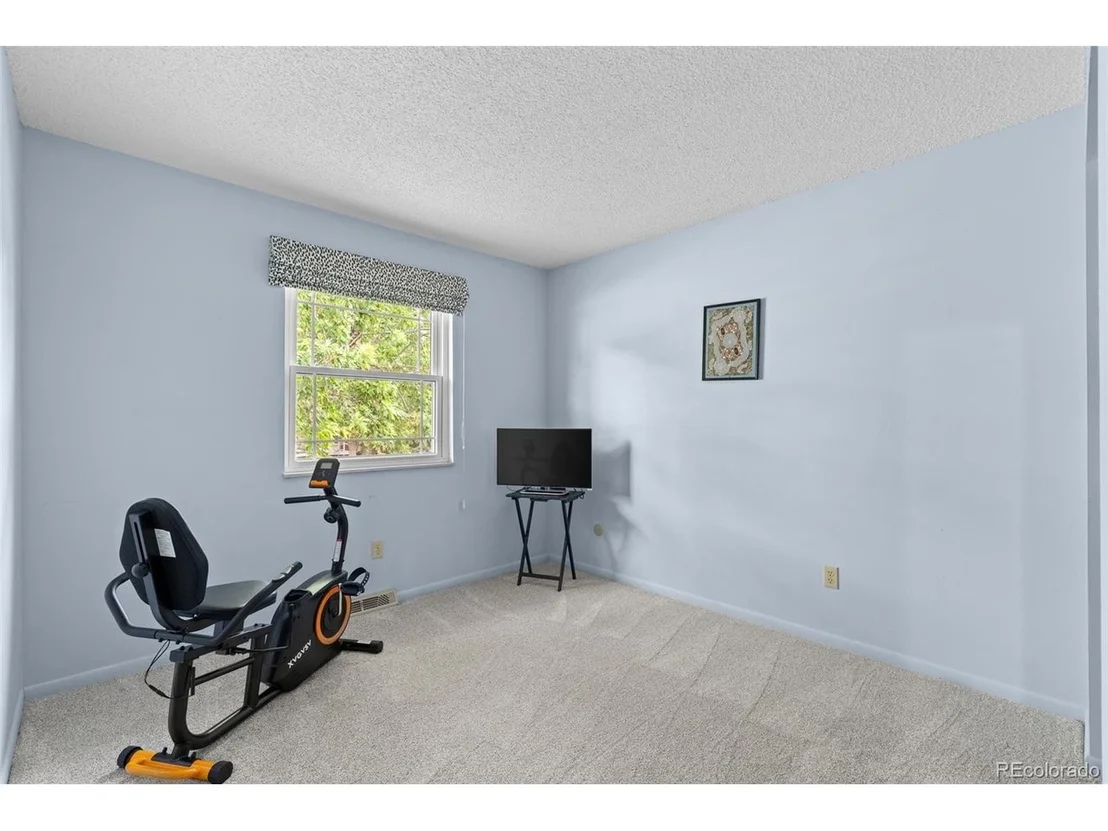 Photo of 9424 W 75th Way