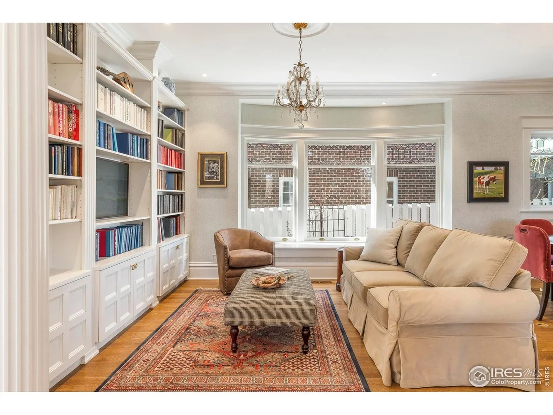 Photo of 745 Highland Ave