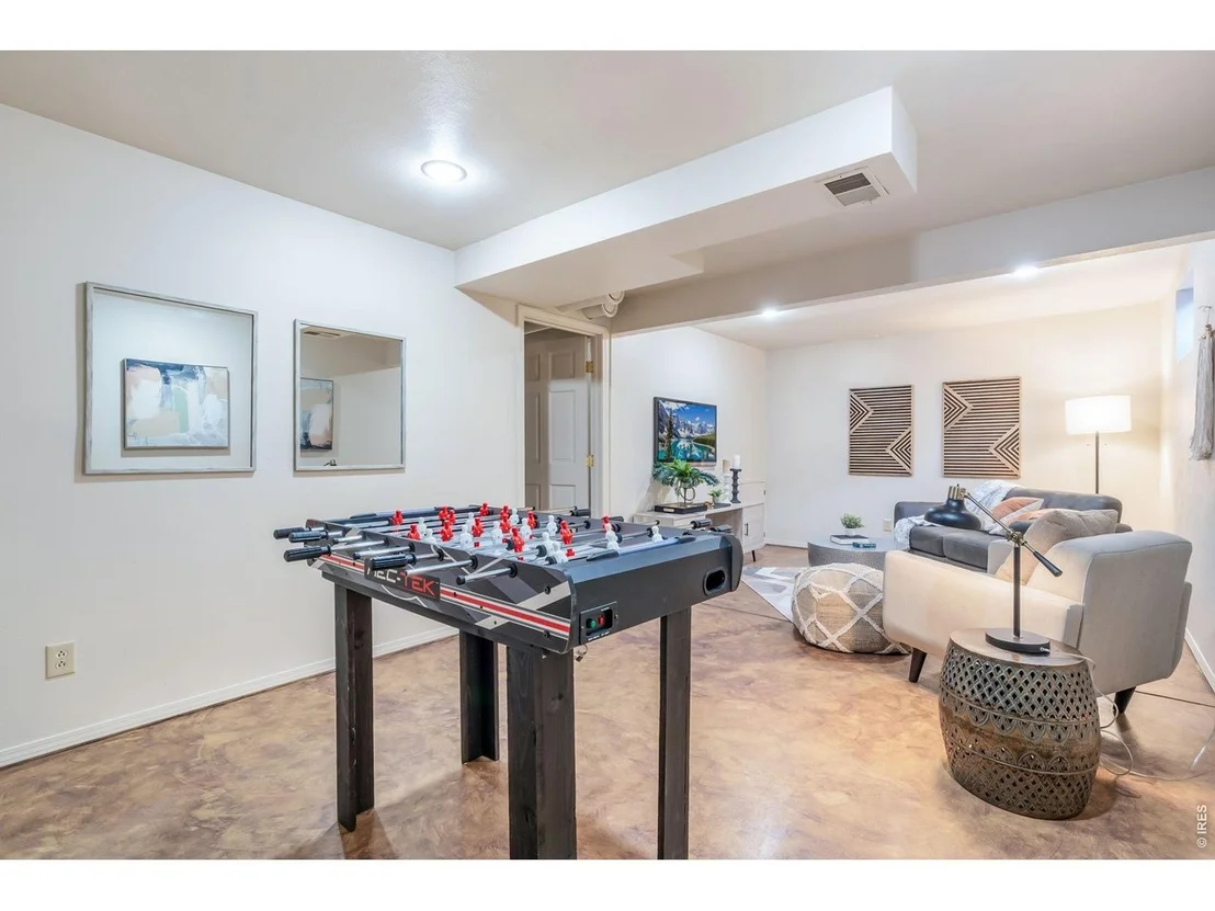 Photo of 1324 Sioux Blvd