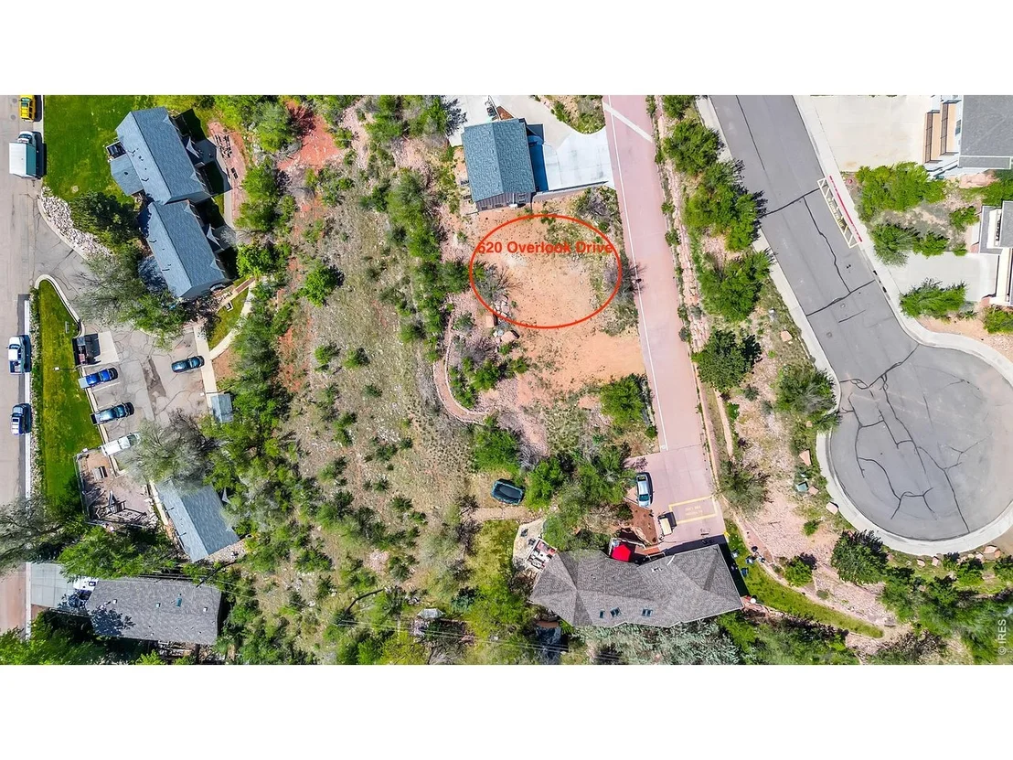 Photo of 620 Overlook Dr