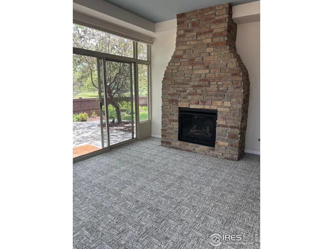Photo of 5768 Quarry St