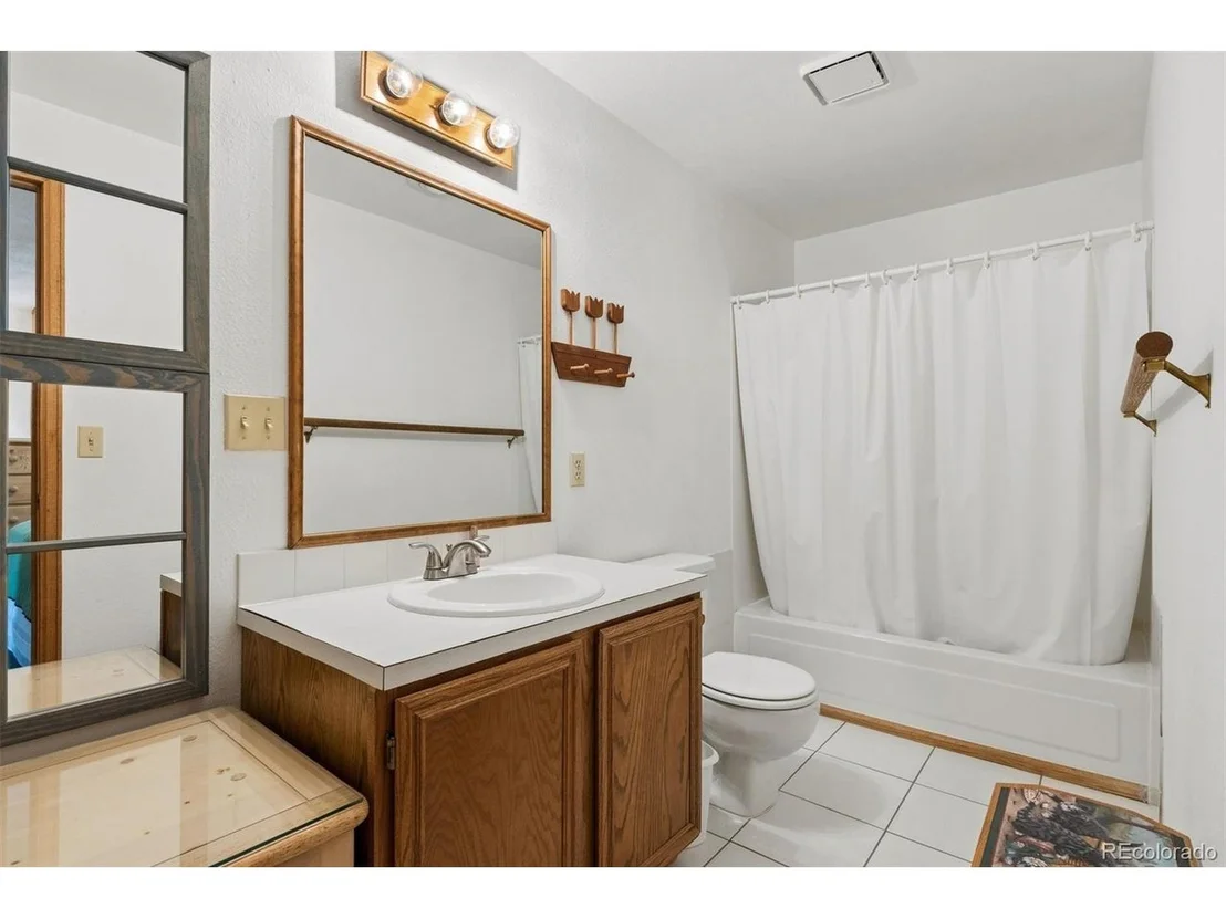 Photo of 225 Hell Canyon Rd