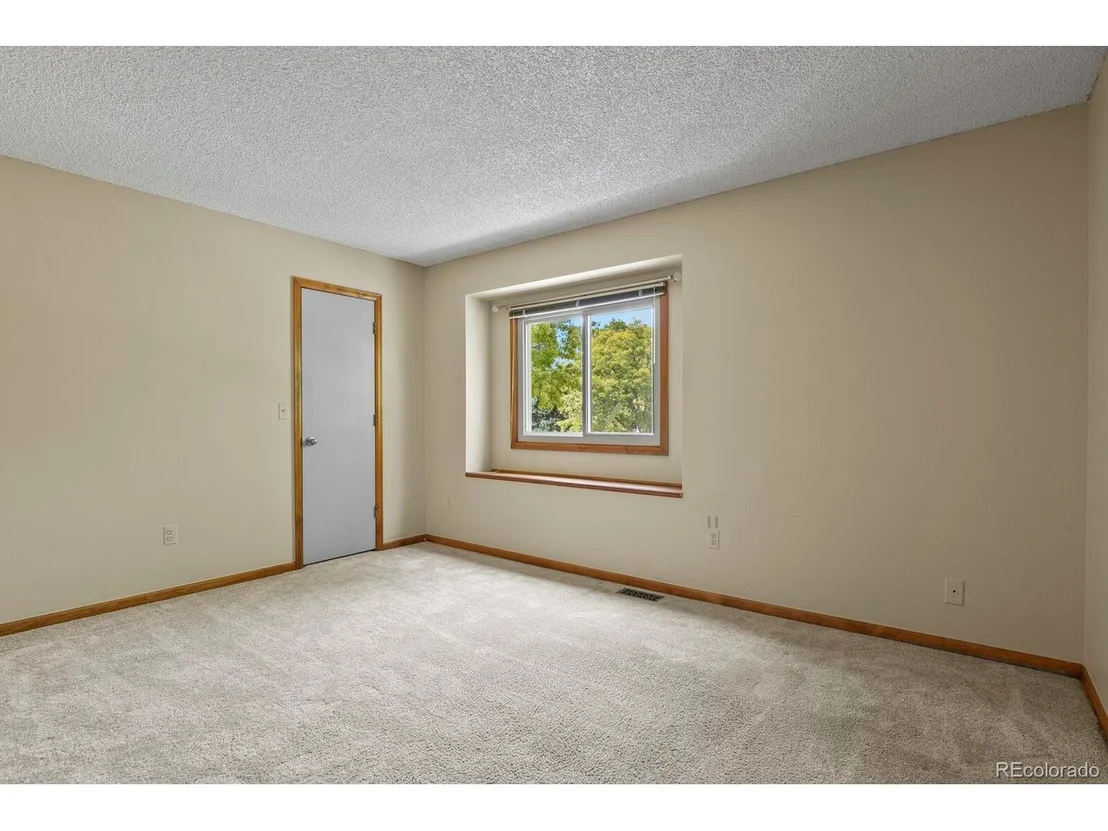 Photo of 10548 Hobbit Ln