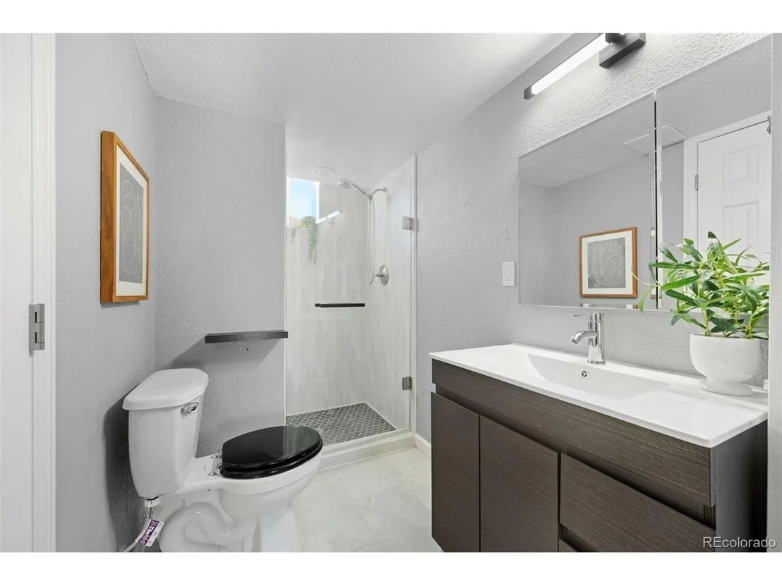 Photo of 9539 Grandview Ave