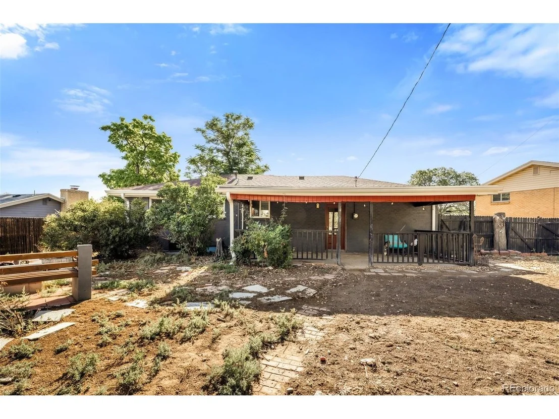 Photo of 8441 Edison Dr