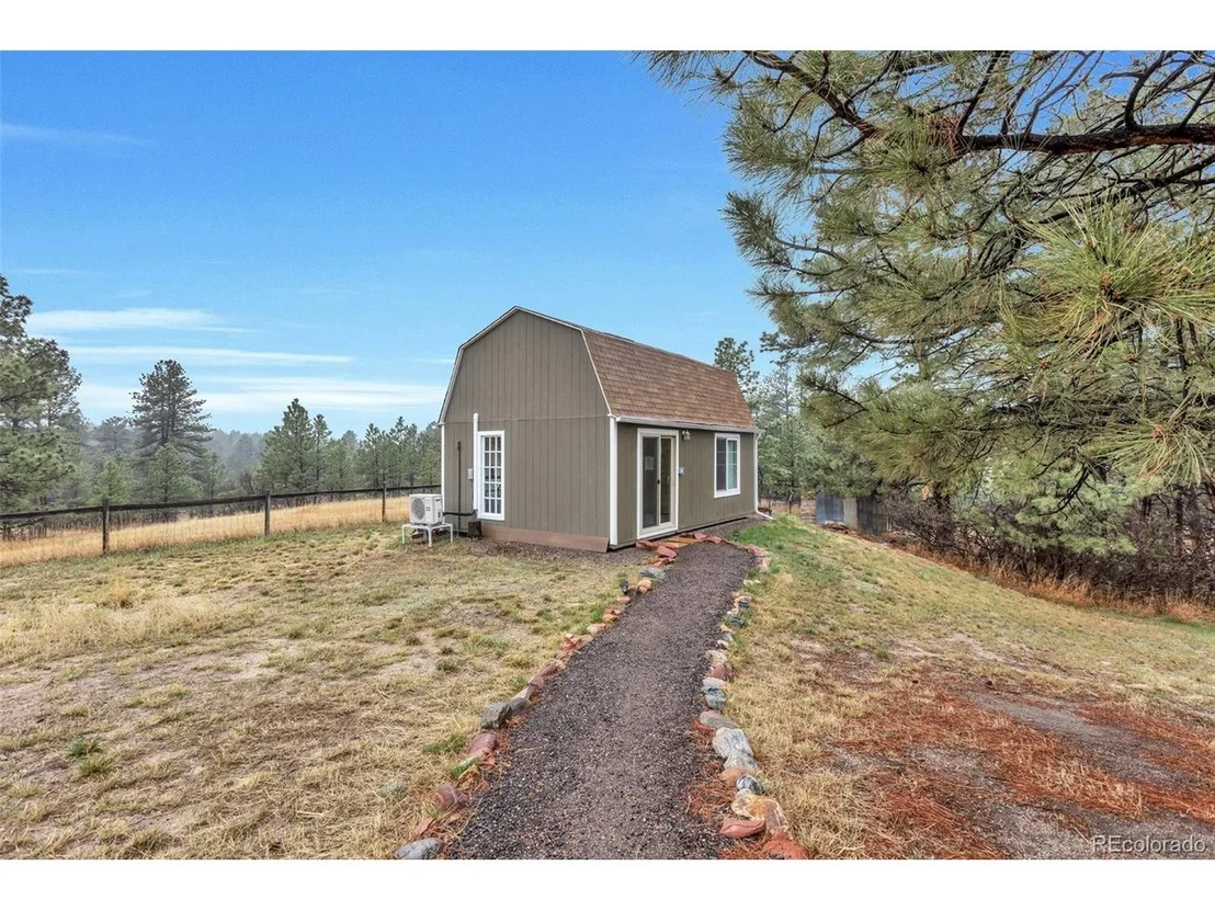Photo of 104 Overlook Rd