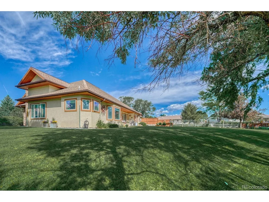 Photo of 127 Mesa Cir