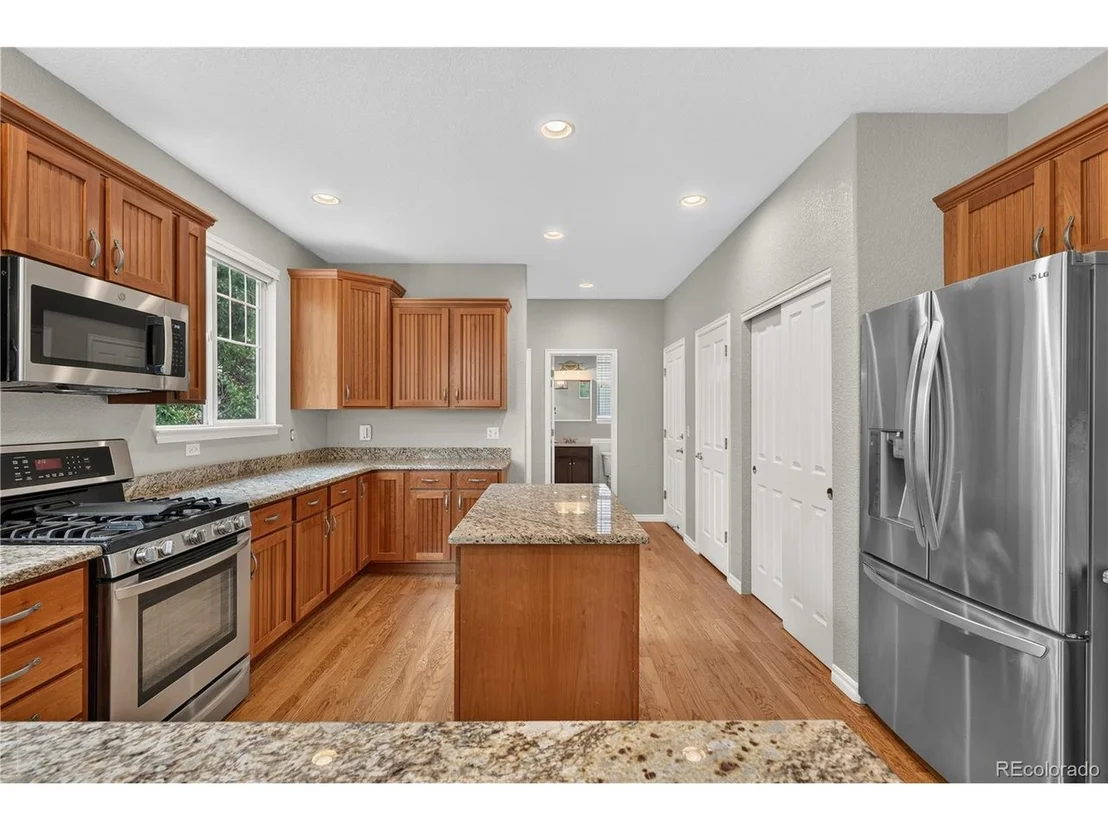 Photo of 10672 Riverbrook Cir