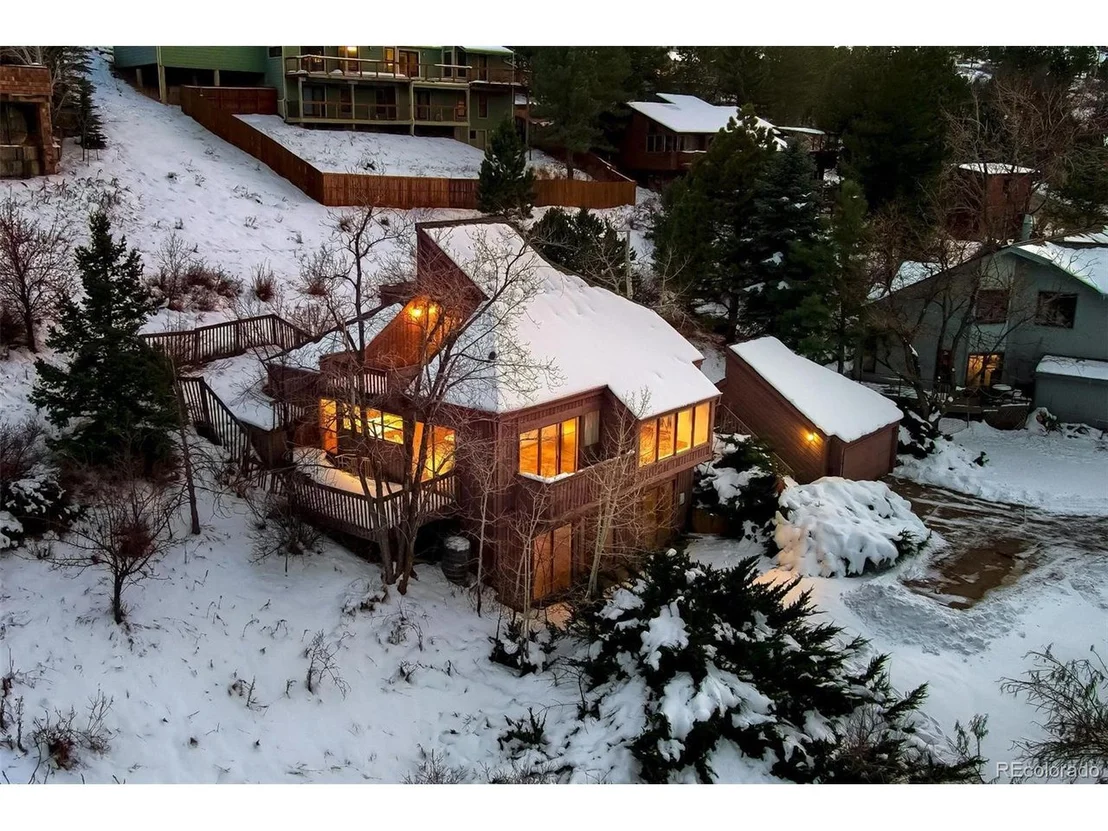 Photo of 348 Hollyberry Ln