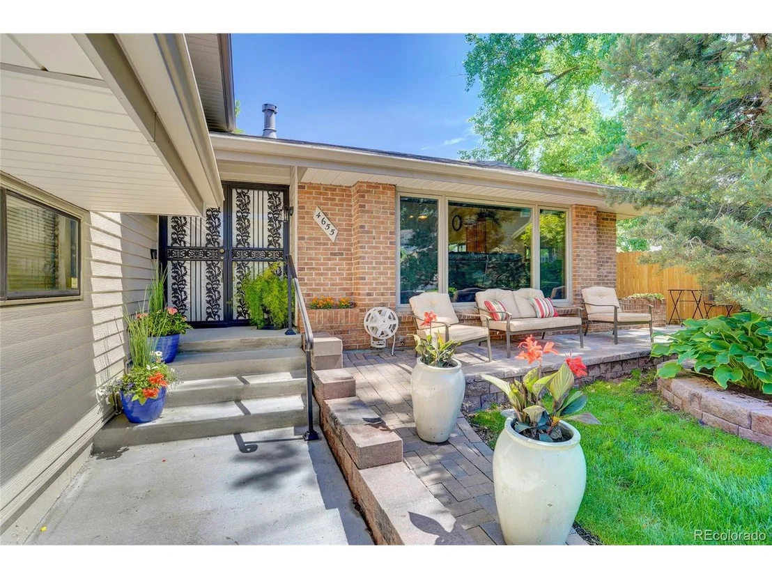 Photo of 4655 W 99th Pl