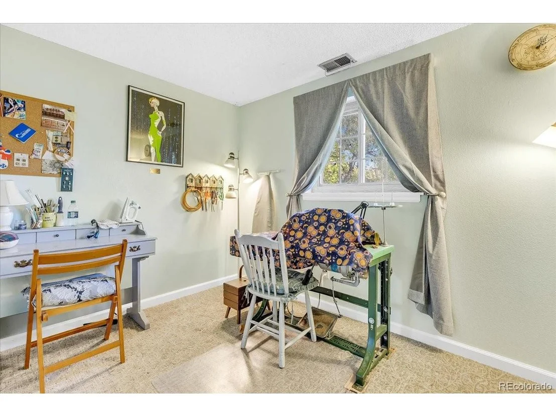 Photo of 1772 Dover St