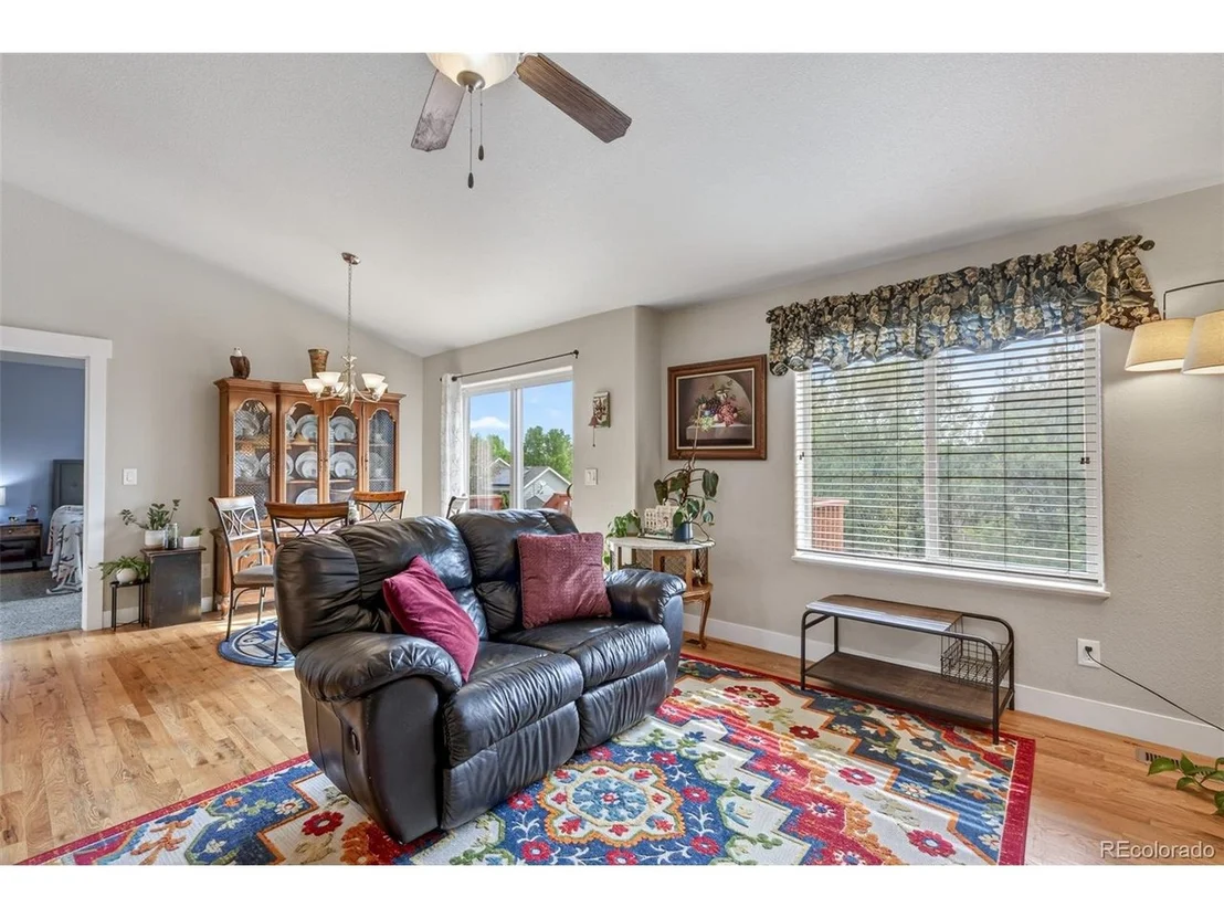 Photo of 884 Cliffrose Way