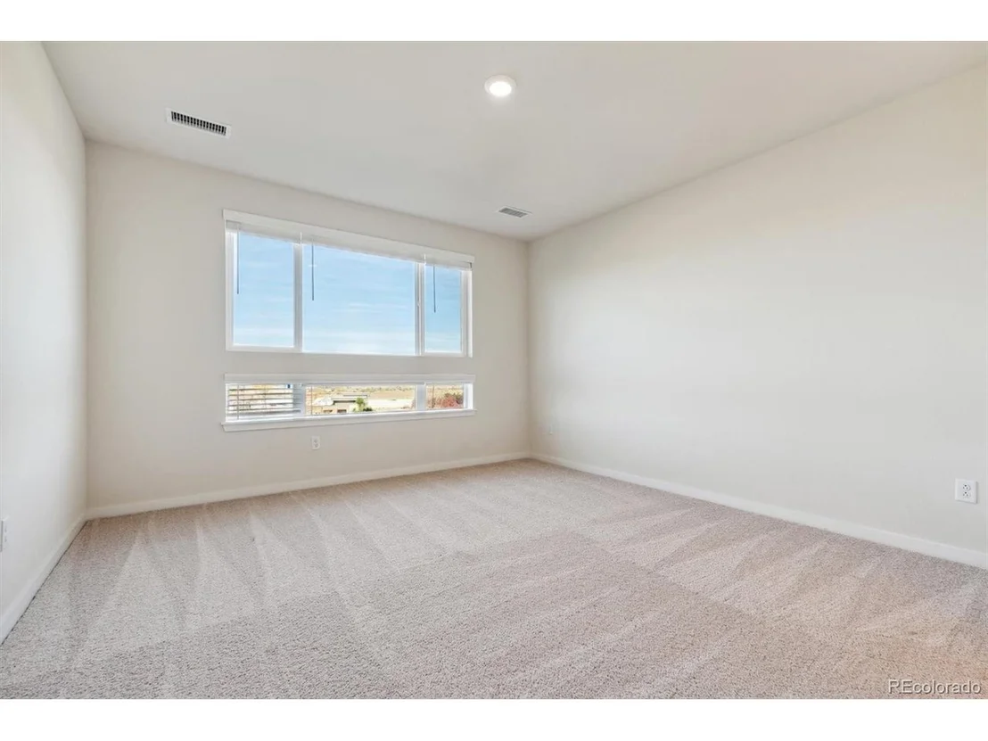 Photo of Unit 1302 at 487 Interlocken Blvd