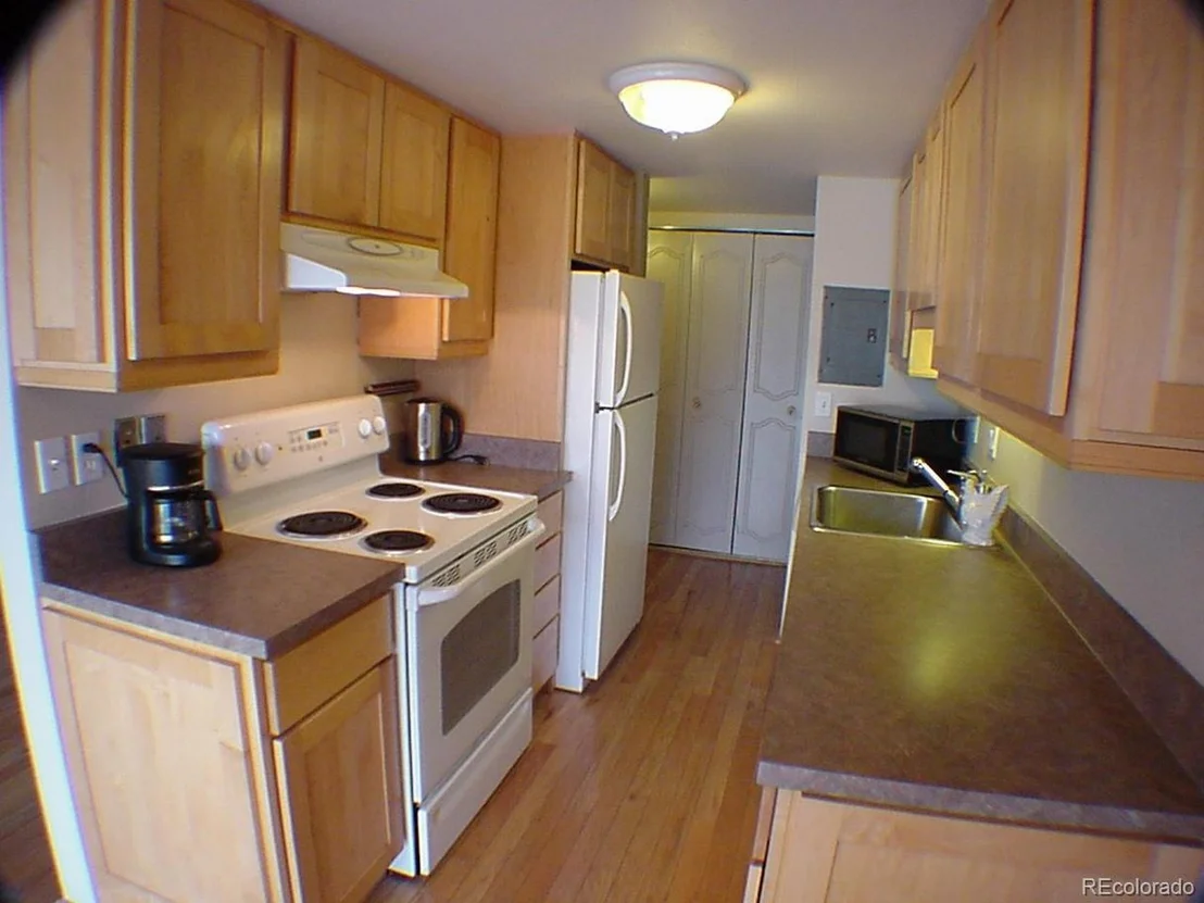 Photo of Unit 262 at 805 29th St