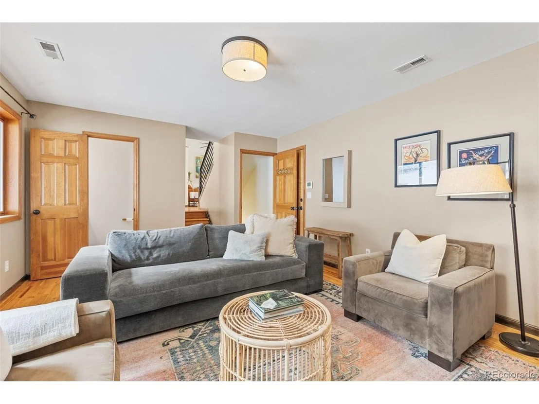 Photo of 27218 Mountain Park Rd