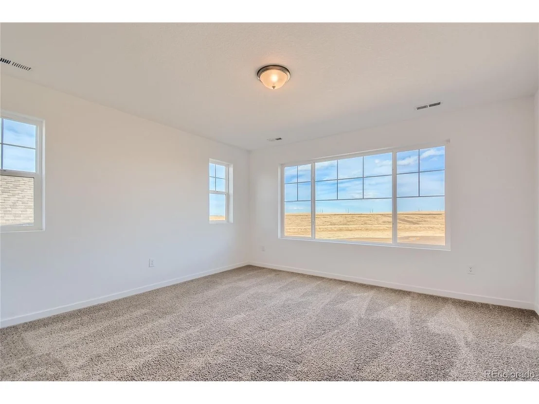 Photo of 533 High Point Dr
