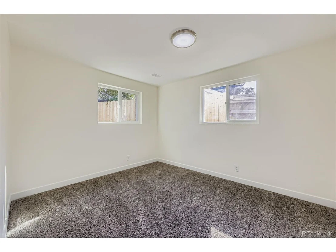 Photo of 9917 Clark Dr