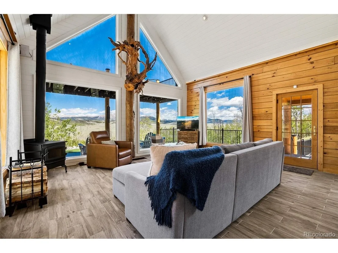Photo of 1023 Mexican Ridge Cir