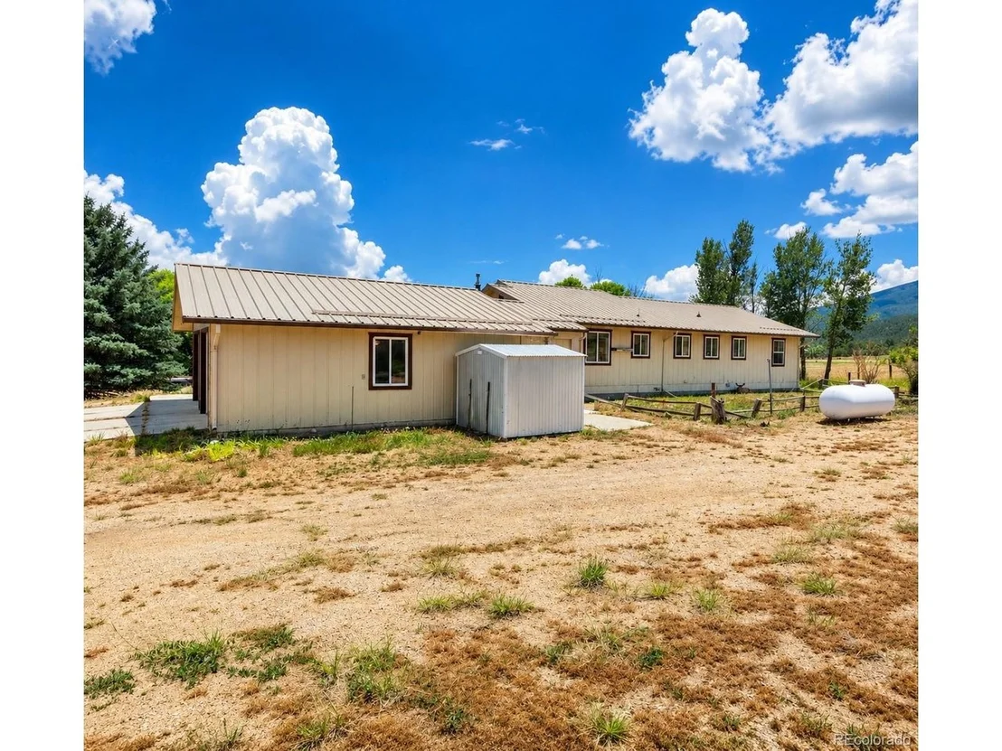 Photo of 479 Meadow Dr