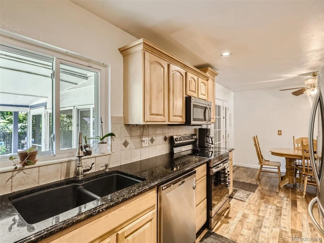 Photo of 543 Lima