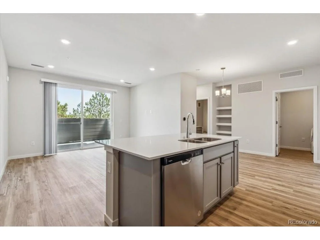 Photo of Unit 2403 at 485 Interlocken Blvd