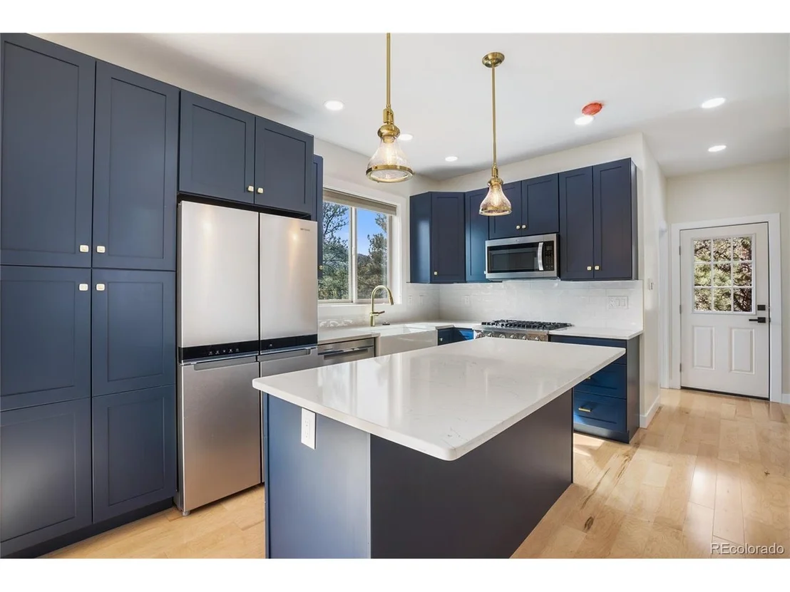 Photo of 142 Hackamore Dr