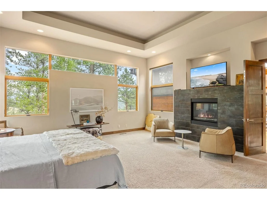 Photo of 2888 Highlands View Rd