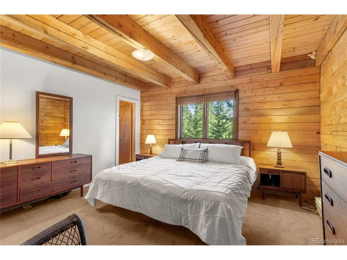 Photo of 424 Dry Gulch Rd