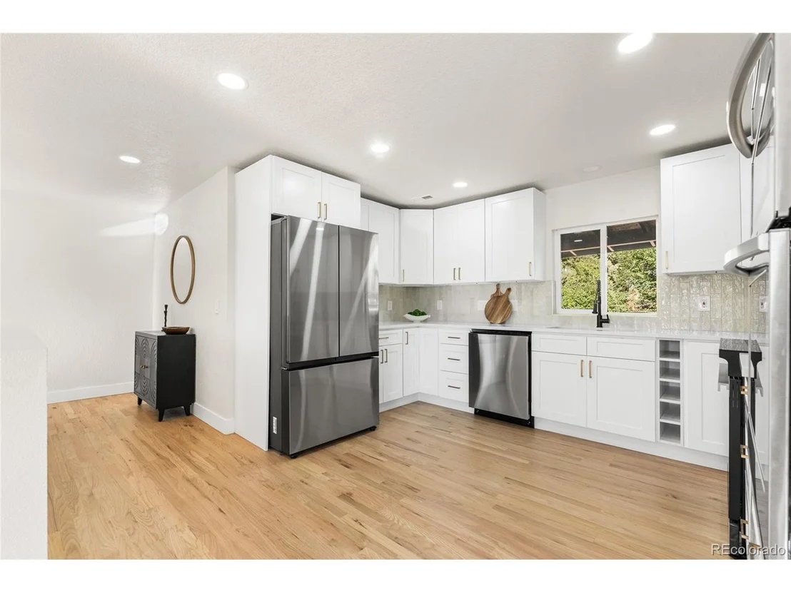 Photo of 7350 Field St