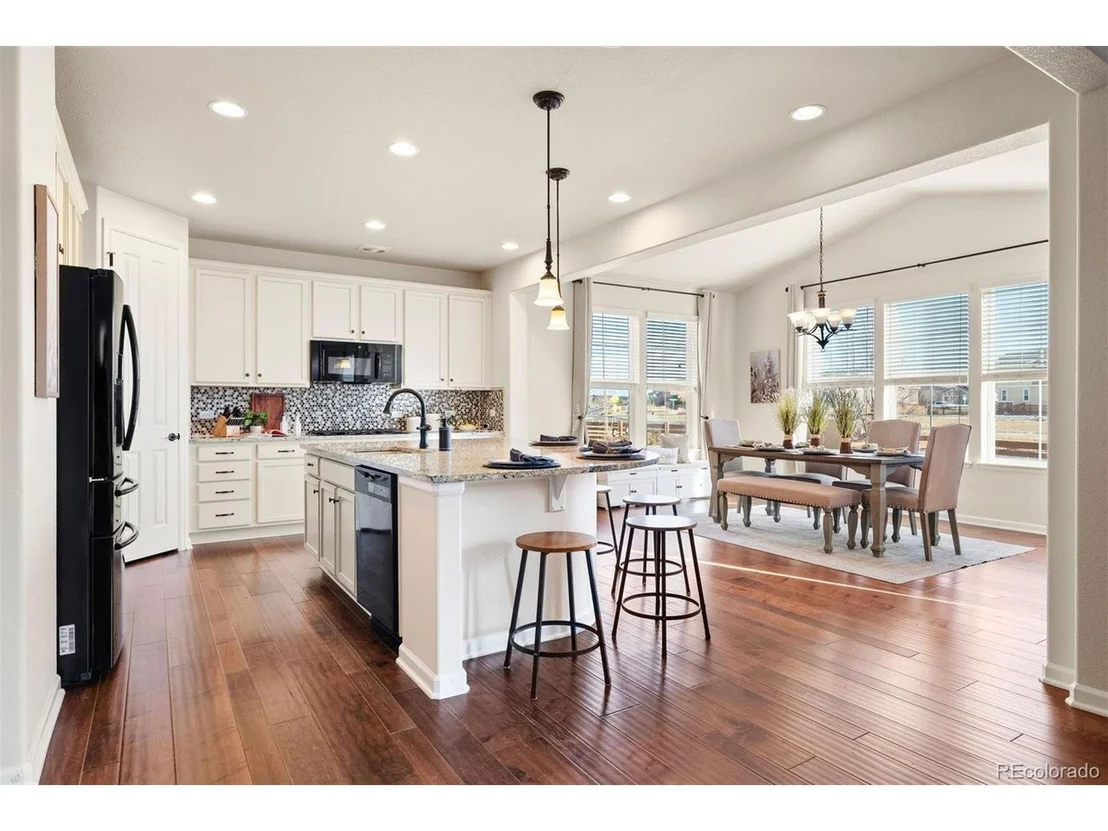 Photo of 352 Taurus Dr
