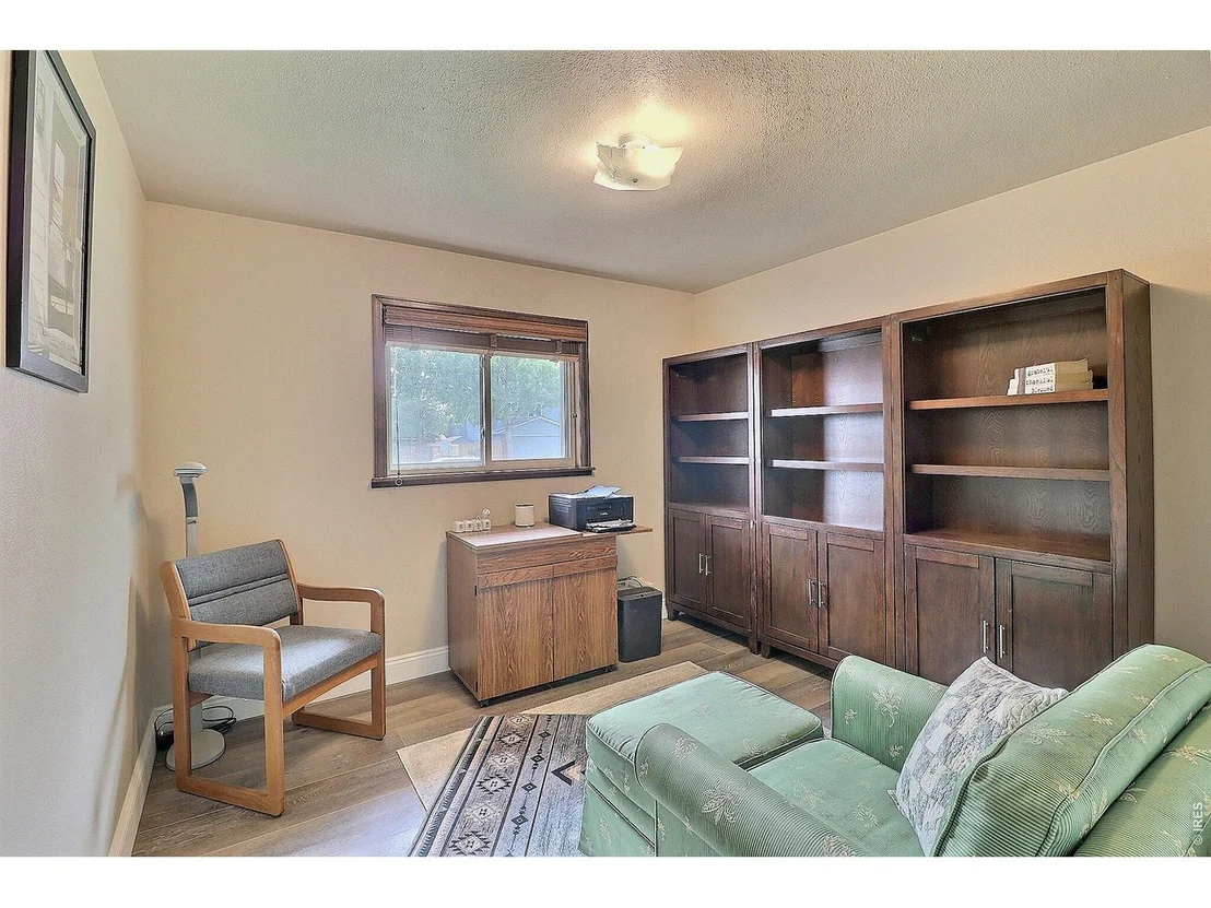 Photo of 204 River Rd