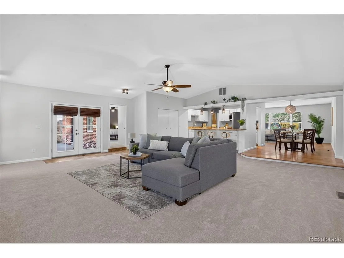 Photo of 7981 Robin Ln
