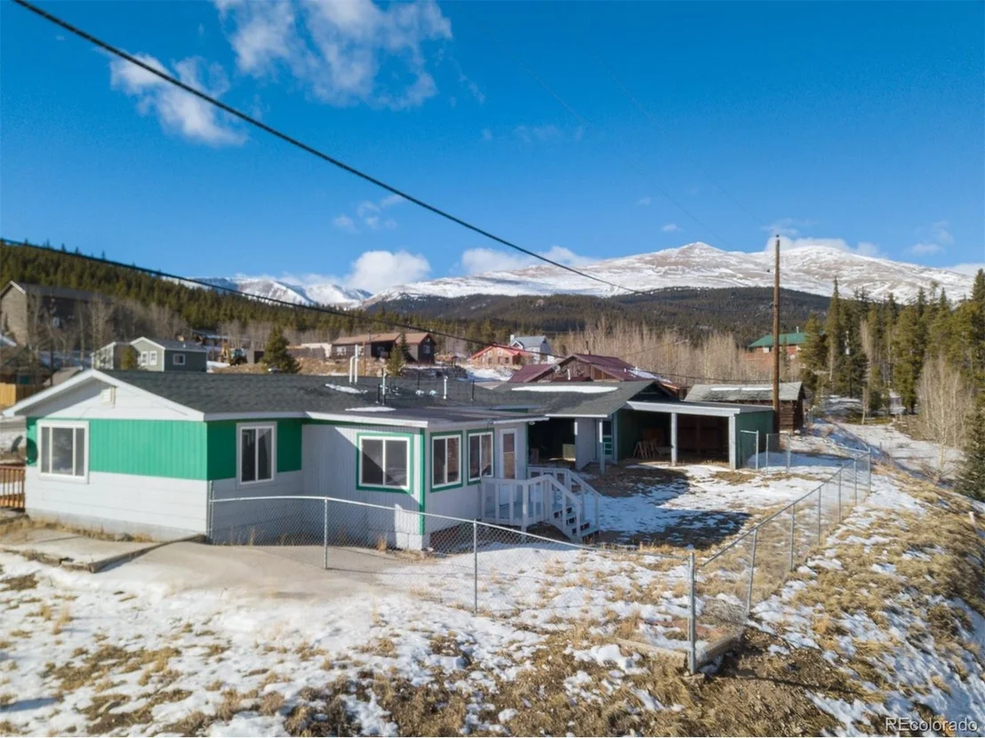 Photo of 324 Main St