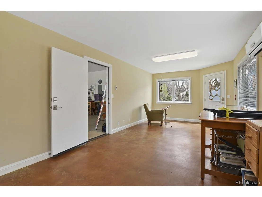 Photo of 220 Pawnee Dr