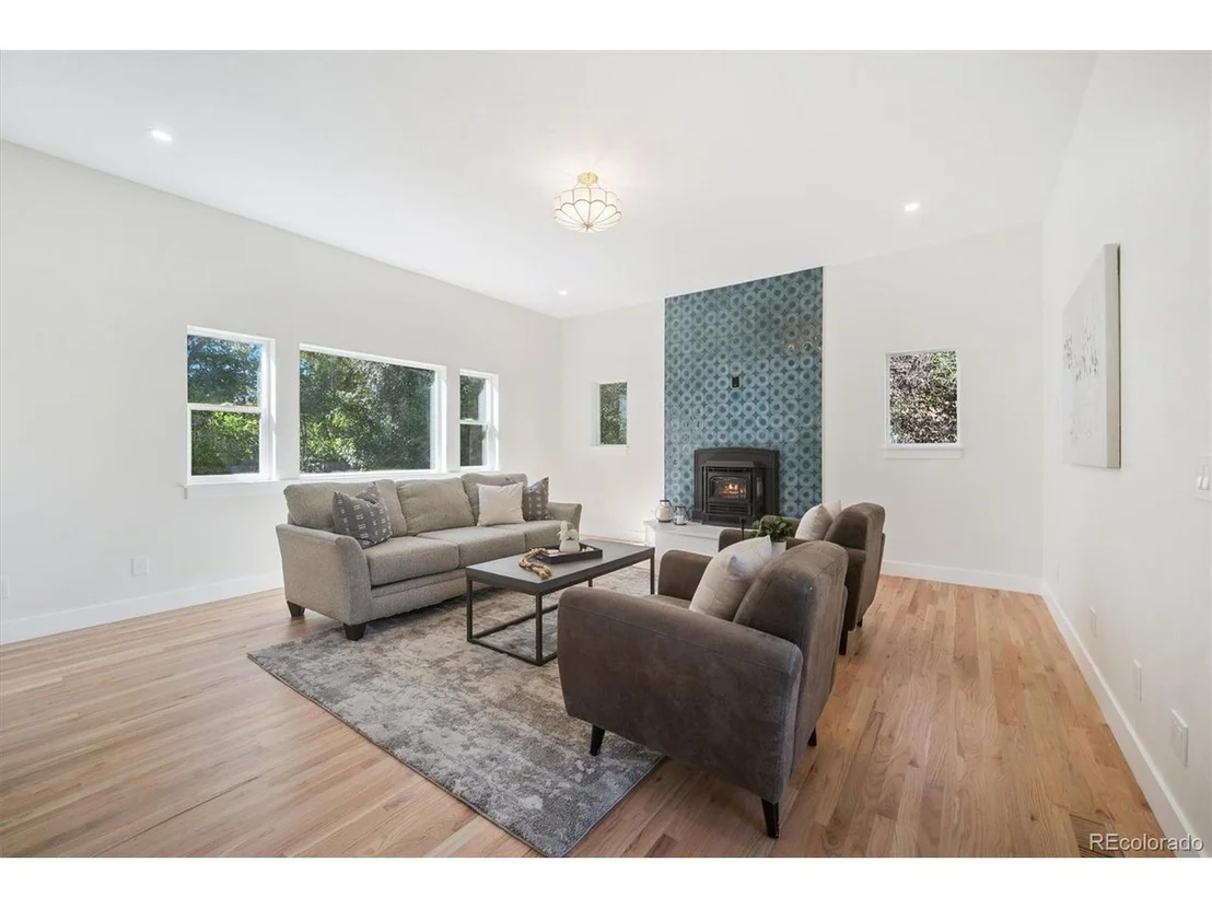 Photo of 2777 Kendall St