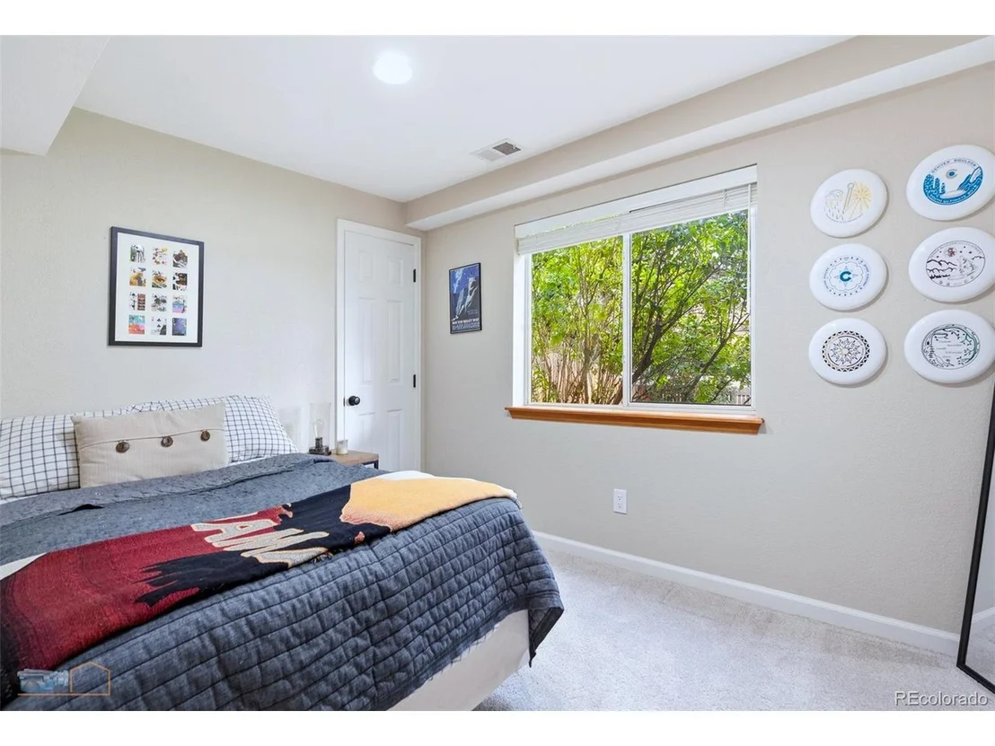 Photo of 592 Spruce Cir