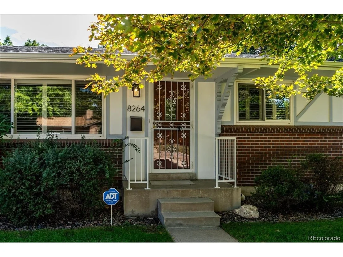 Photo of 8264 E Kenyon Dr